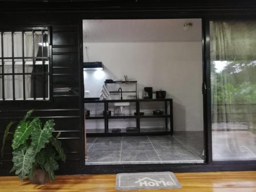 Casa Onca — 4-Star Luxury Hotel in Puntarenas, Costa Rica