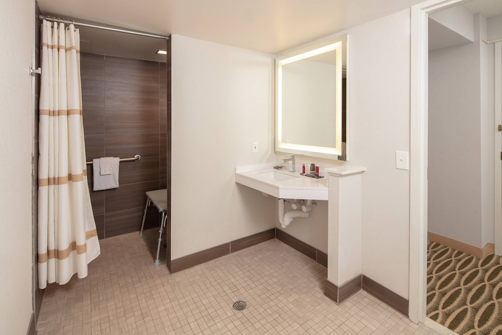 Marriott Minneapolis Southwest - photo 26
