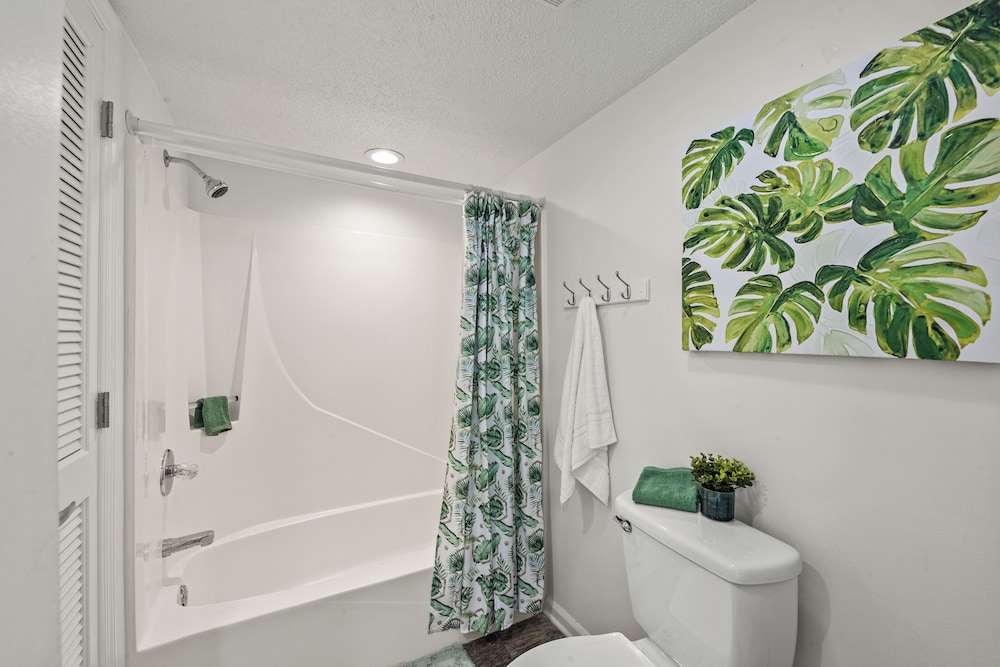 Sandpiper Beacon Beach Resort - photo 384