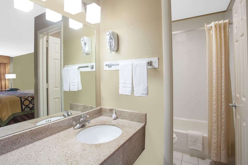 Super 8 by Wyndham Nashville West - photo 13