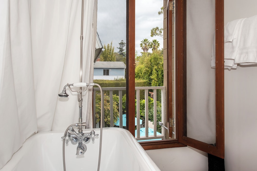 Bath Street Inn - photo 48
