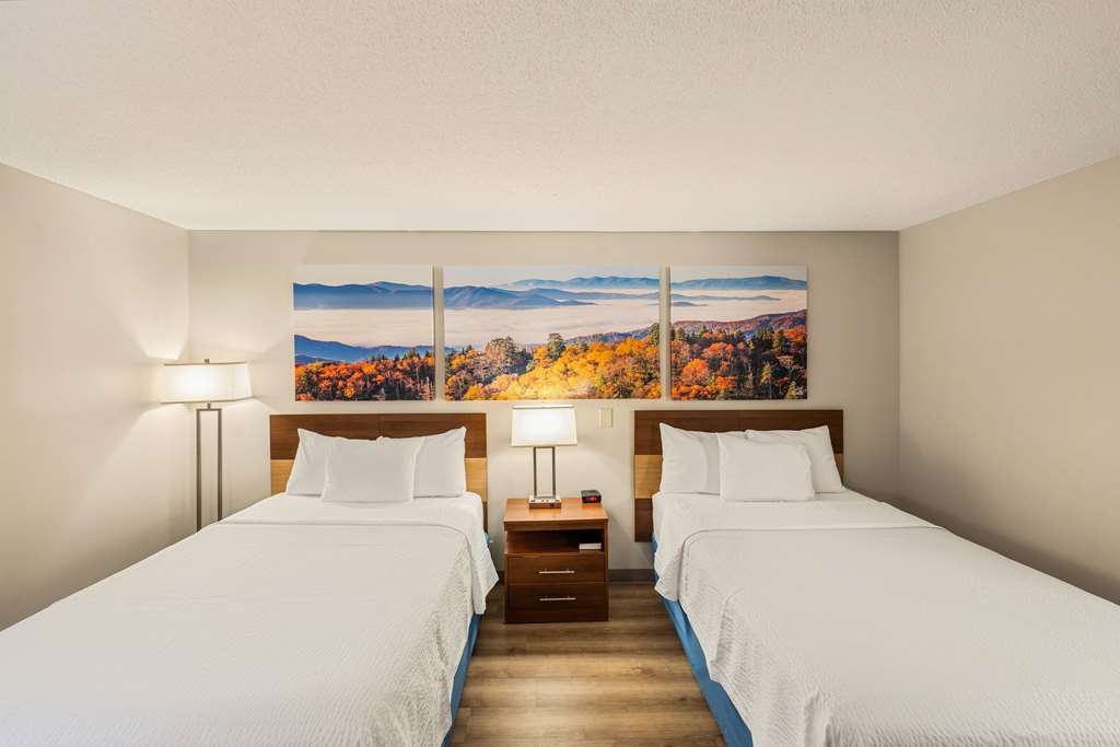 Days Inn by Wyndham Raleigh Airport Research Triangle Park - photo 7