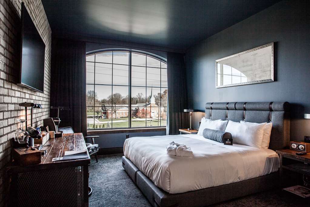 Ironworks Hotel Indy - photo 8