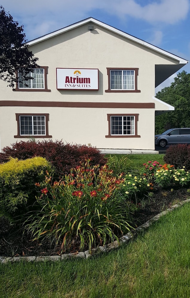Atrium Inn - photo 2