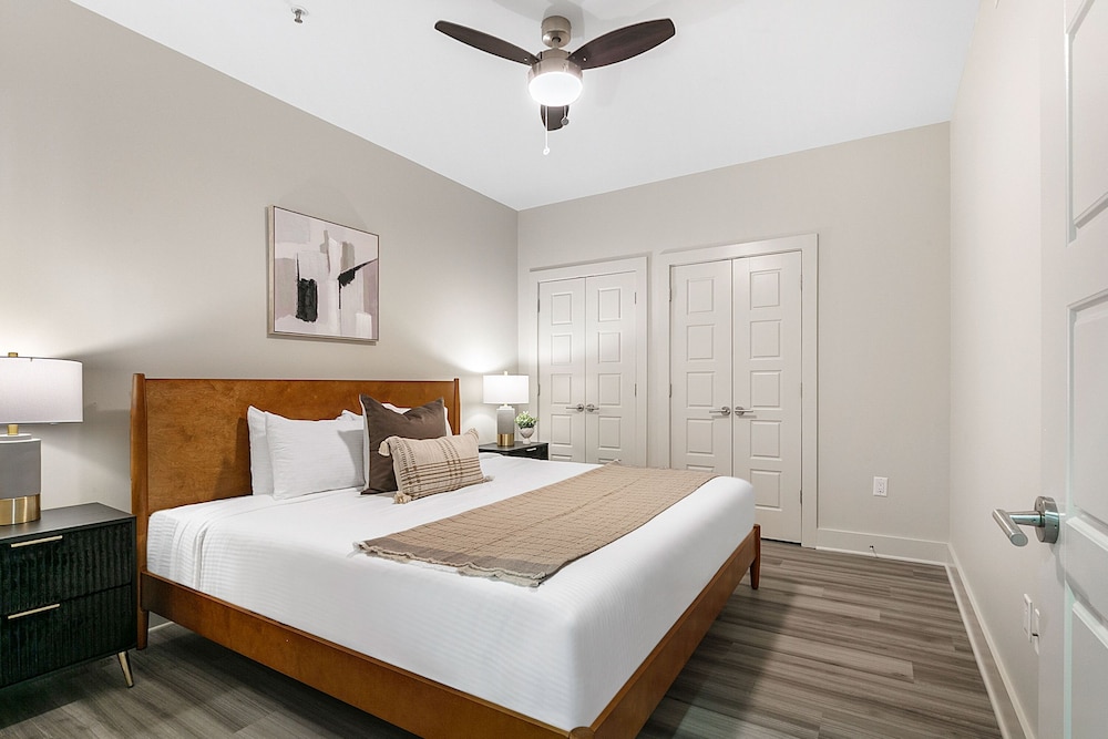 Mardi Gras Suites NOLA's 4BR Elegance - photo 43