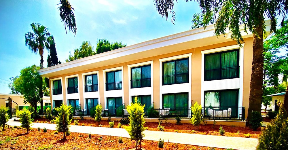 Polaris Hayat Motel — Gulnar