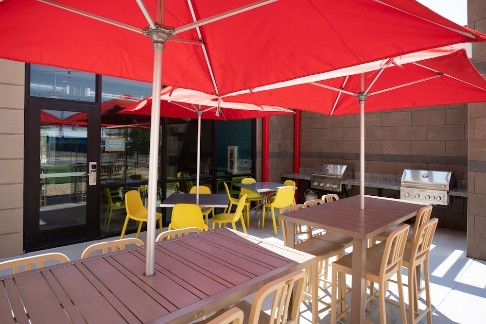 Home2 Suites by Hilton Roswell NM - photo 33