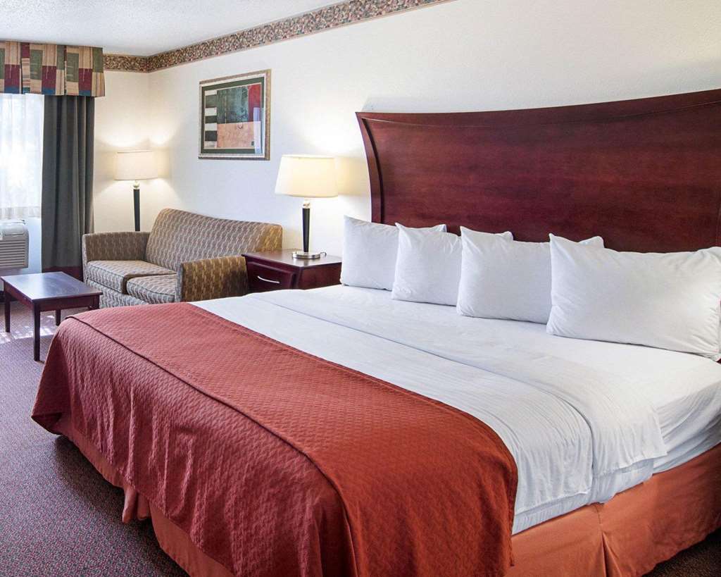Quality Inn Midland South - photo 17