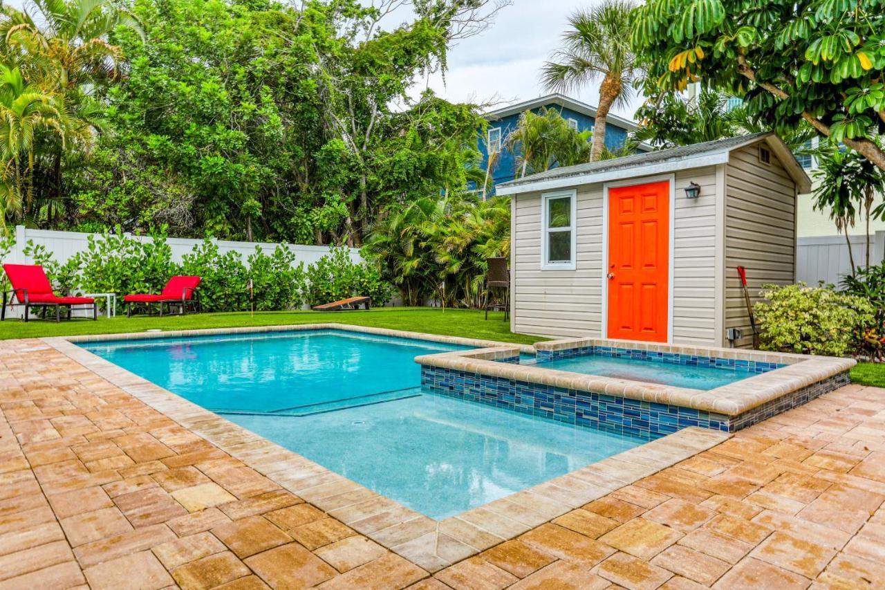 Getaway on Gladiolus in Anna Maria, United States