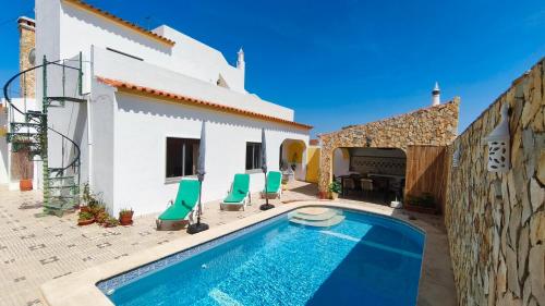 Villa Algarve Sun — 4-Star Luxury Hotel in Carvoeiro, Portugal