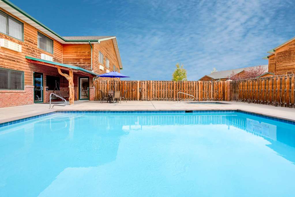 Inn at Lander Travelodge by Wyndham - photo 6