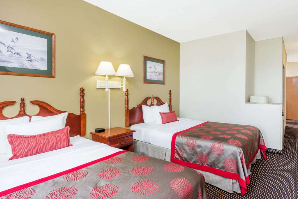 Ramada by Wyndham Columbia - photo 5