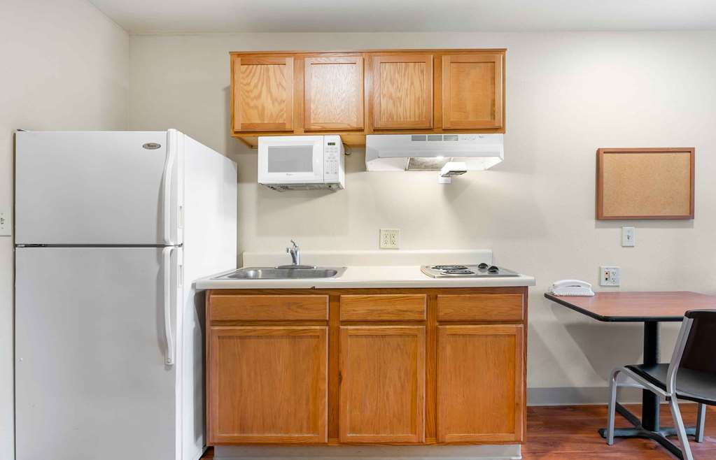 Extended Stay America Select Suites Indianapolis Plainfield - photo 15