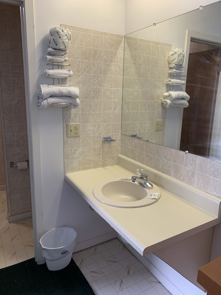 Boone Trail Inn - photo 24