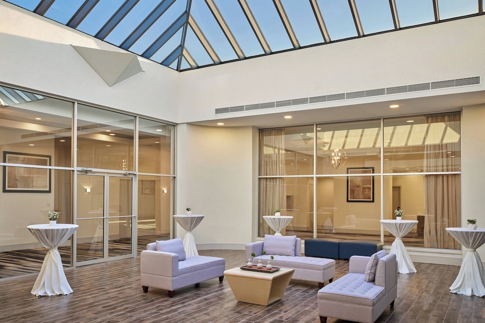 Delta Hotels by Marriott Chicago Willowbrook - photo 19