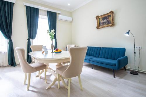 Old Town Booking Apartment