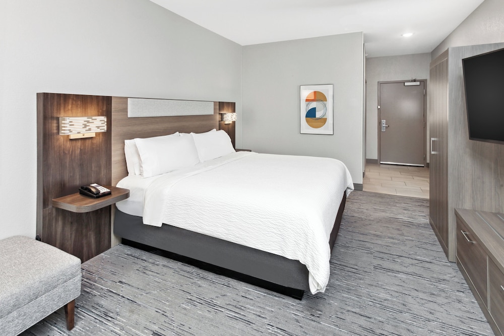 Holiday Inn Express Cleveland Airport Brookpark by IHG - photo 16