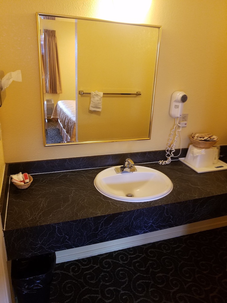 Travelodge by Wyndham Wenatchee - photo 31