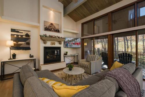 Tamarron Gambel Oak 786 — 4-Star Luxury Hotel in Durango, United States