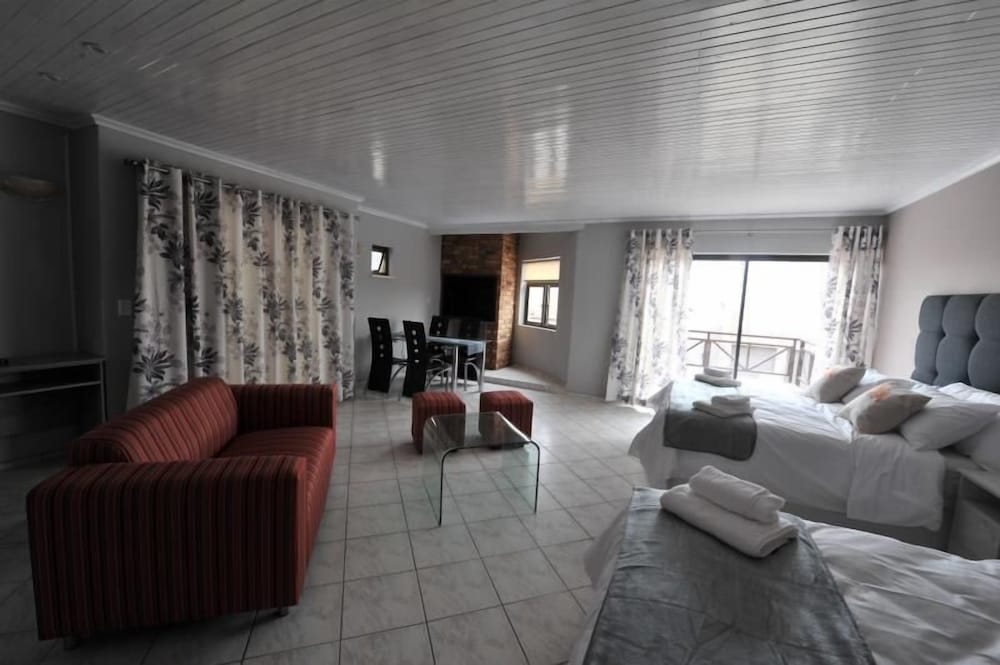 Blue Lily Langstrand Self Catering — Walvis Bay — photo 5