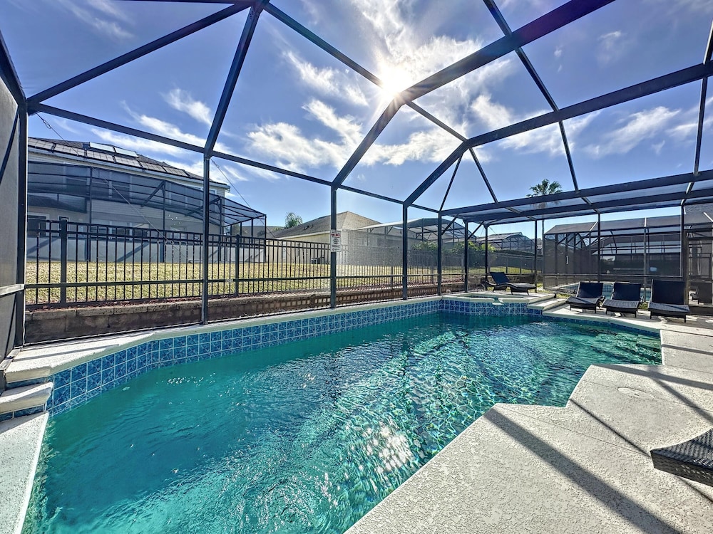 Luxury 6BD 3 5BA Pool Home in Windsor Palms Resort - photo 56