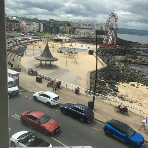 On the Prom — hotel in Portstewart