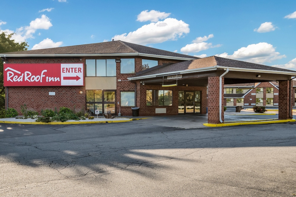 Red Roof Inn Rochester Airport - photo 31