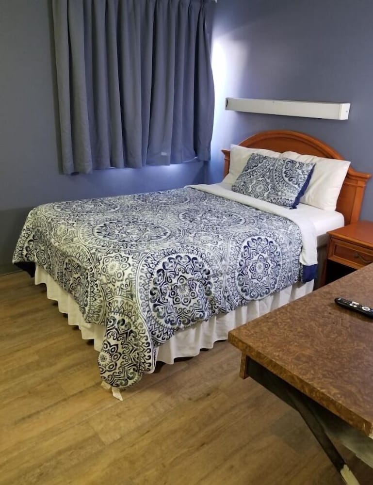 Sunflower Inn - photo 7