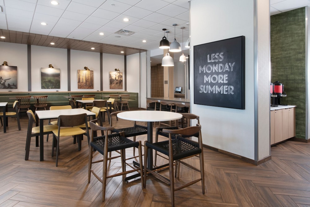 Fairfield Inn and Suites Dallas East - photo 17