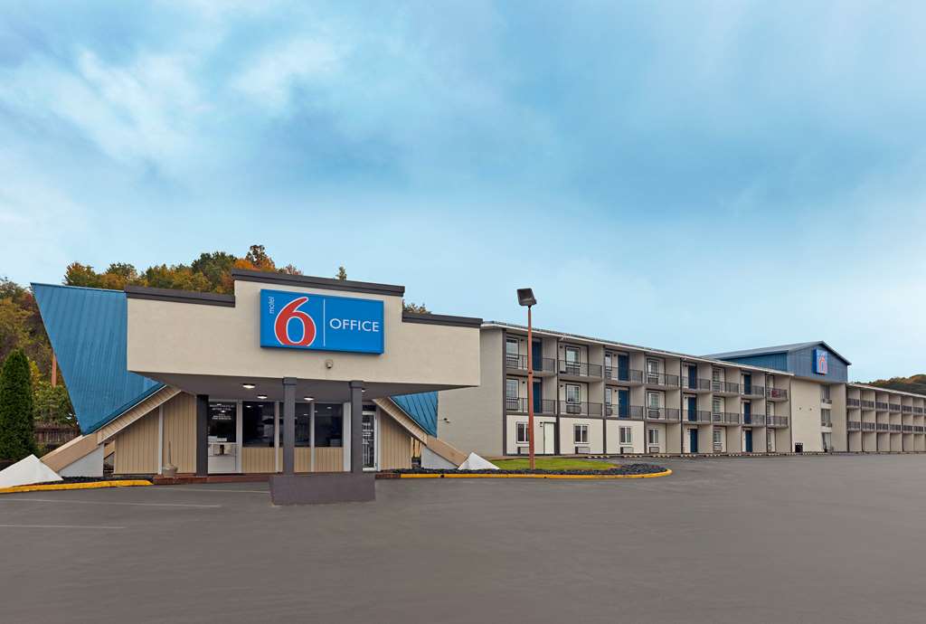 Motel 6 Corbin KY - photo 2