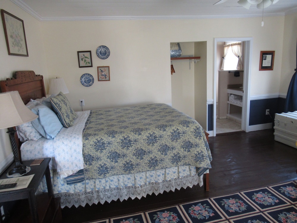Carrier Houses B&B - photo 23