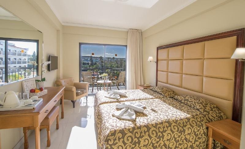 Tsokkos Sun Garden Apartments
