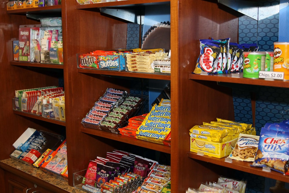 Hampton Inn & Suites Paducah - photo 37