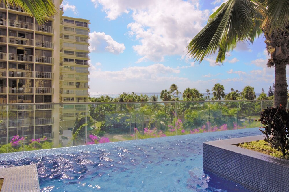 Gaia Hawaii at Trump Waikiki Hotel - photo 26