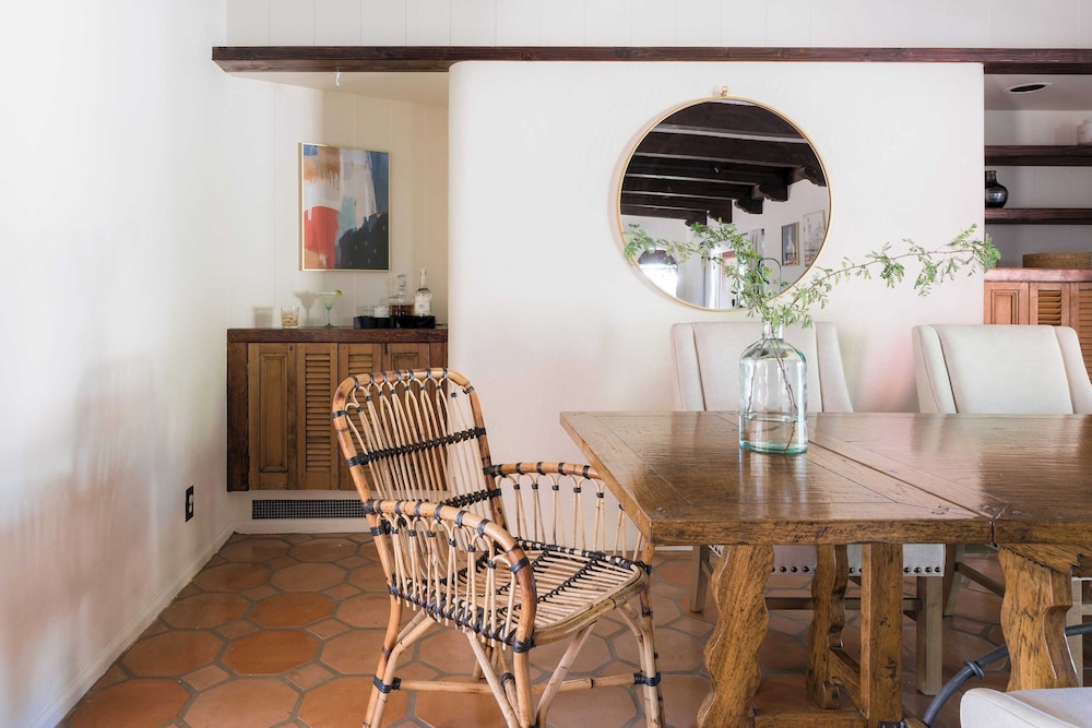 Charming 5BDR Hacienda w Pool Fire Pit Billiards La Casona by AvantStay - photo 17