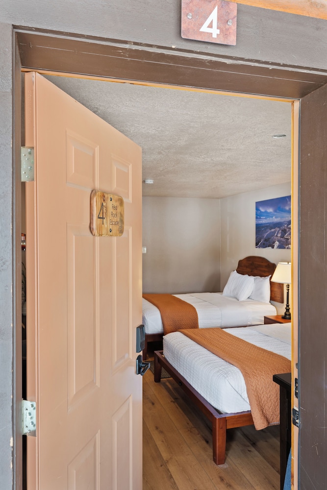 Duck Creek Village Inn - photo 29