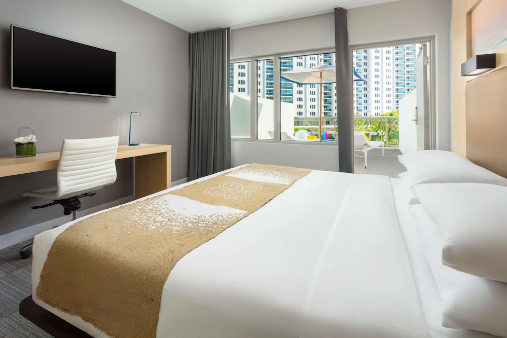 The Gates Hotel South Beach - photo 25