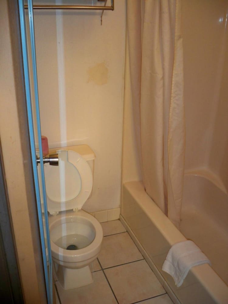 Economy Inn Wentzville - photo 16