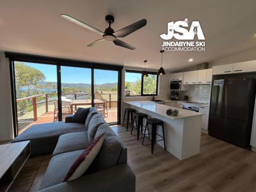 Casa Della Vita — 4-Star Luxury Hotel in Jindabyne, Australia