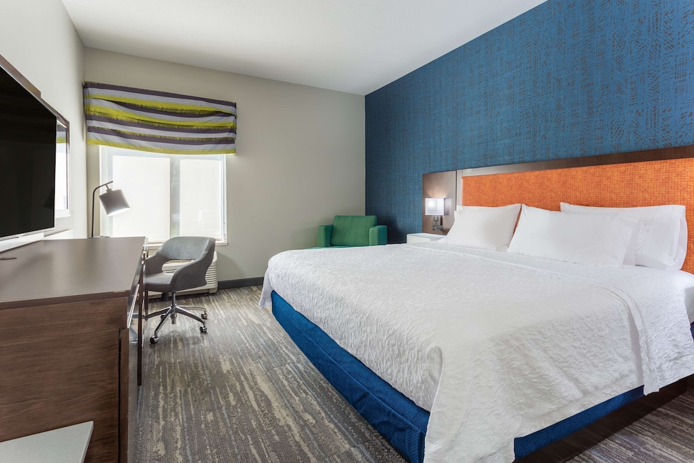Hampton Inn Sioux Falls - photo 21