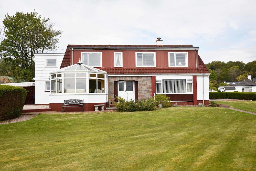 Dunborrodale in Portree, United Kingdom