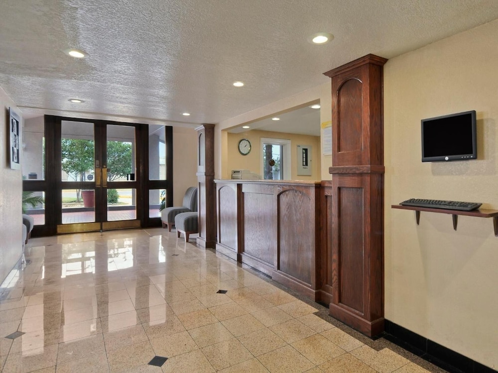 The Inn at Market Square Downtown - photo 2