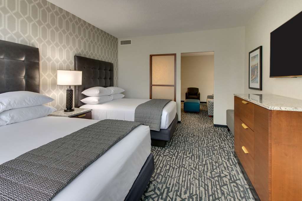 Drury Plaza Hotel Richmond - photo 37