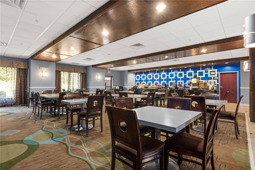 Portland Inn & Suites Portland TN - photo 23