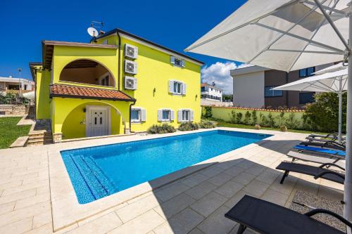 Villa Andrea for 17 people with private heated pool & pet friendly near Porec — 4-Star Luxury Hotel in Porec, Croatia
