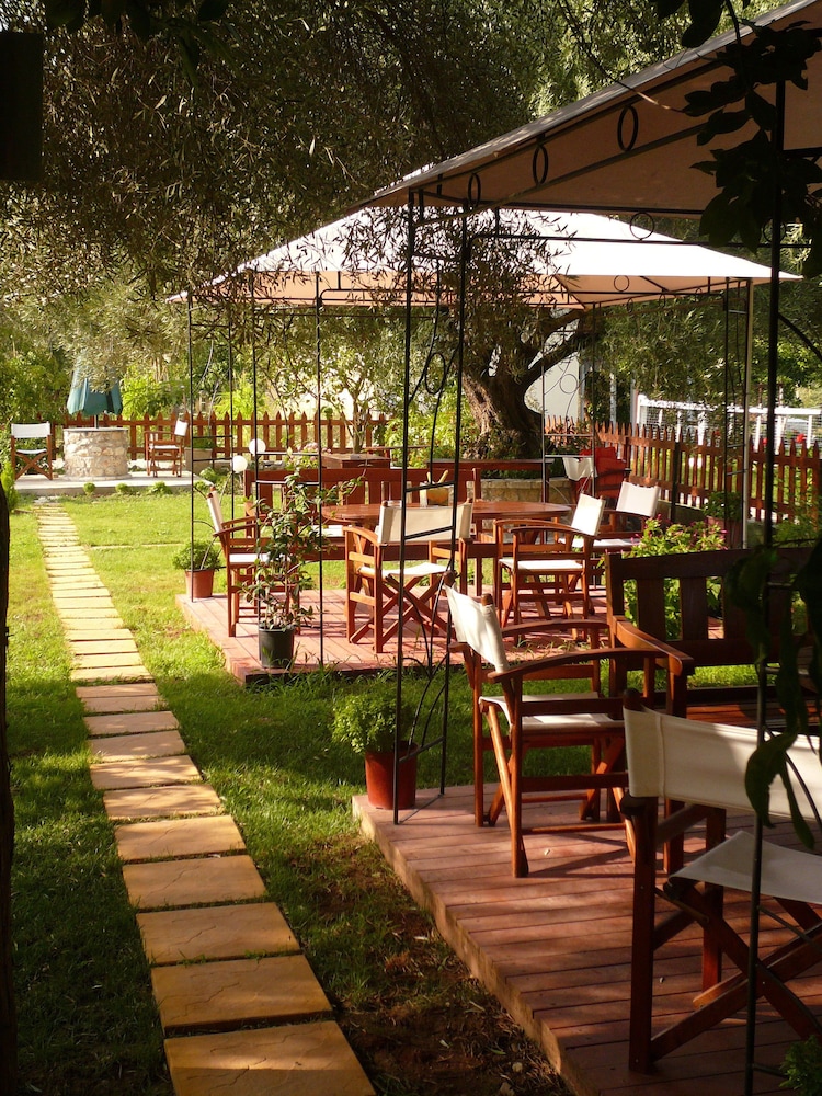 Avra Hotel - carbon neutral hotel in Lefkada