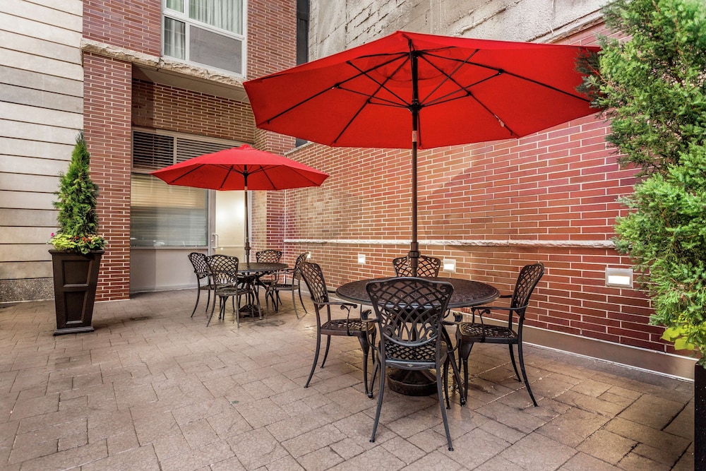 Hampton Inn Manhattan Grand Central - photo 43