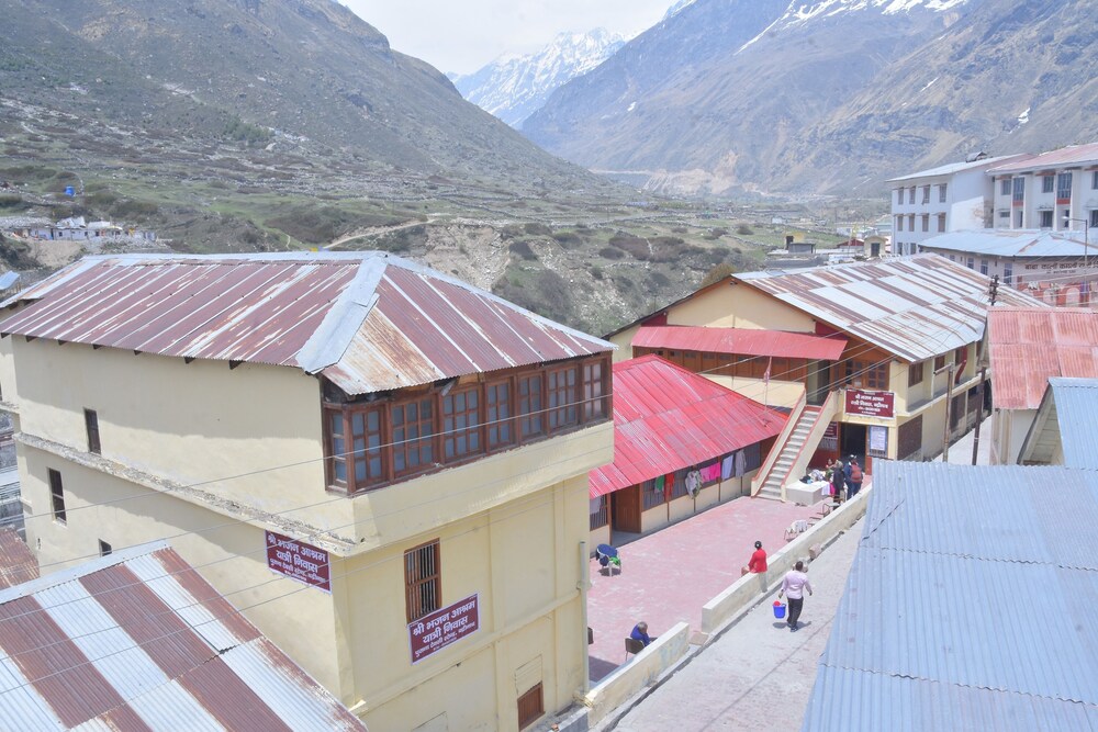 Bhajan Ashram Badrinath in Joshimath, India