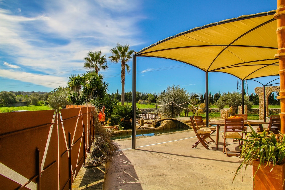 Caseta Rural - carbon neutral hotel in Sineu