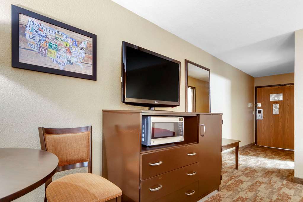 Econo Lodge Black Hills - photo 8